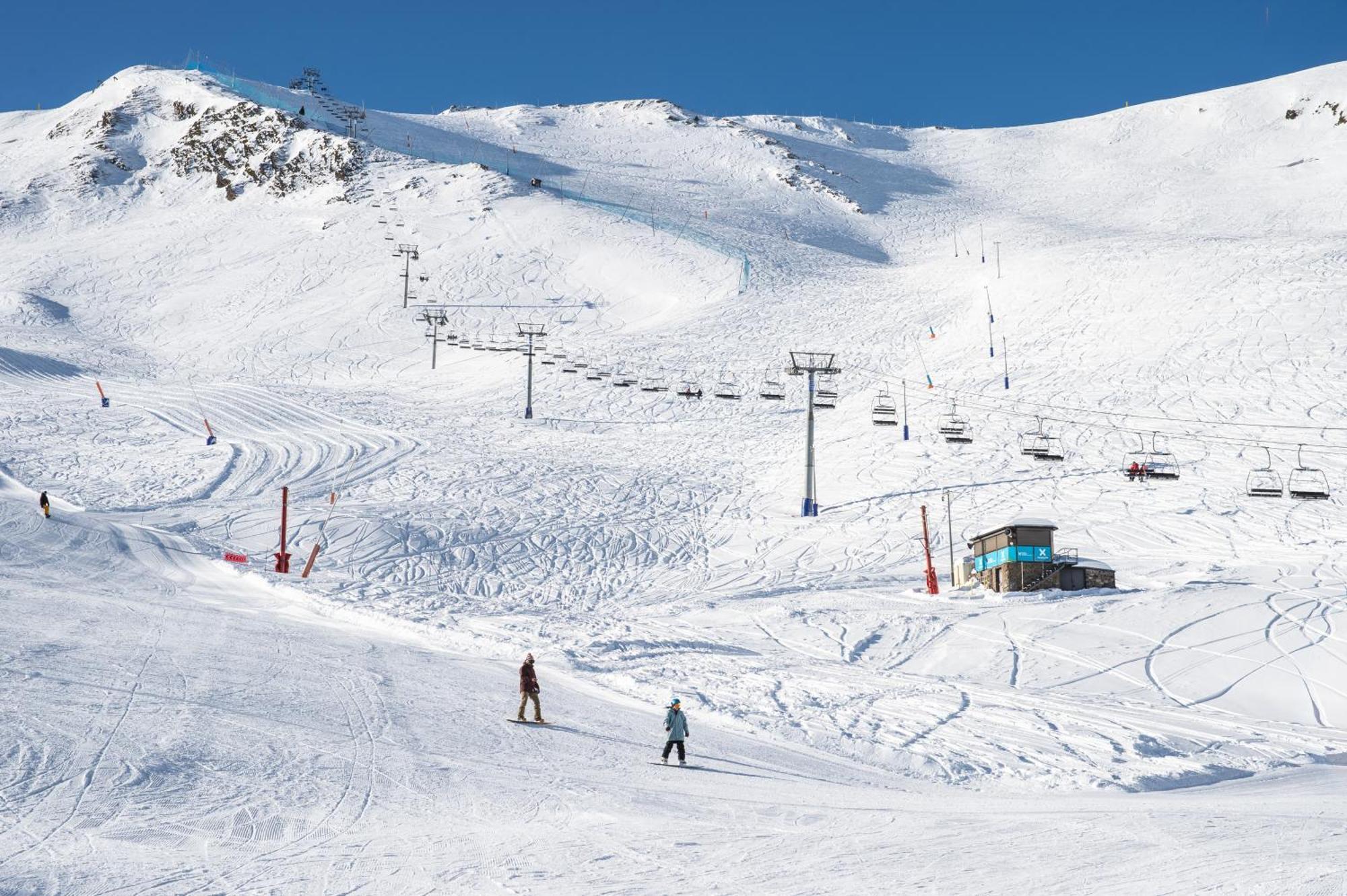 Pierre & Vacances Andorra Sunari Peretol Bordes d'Envalira Exterior photo