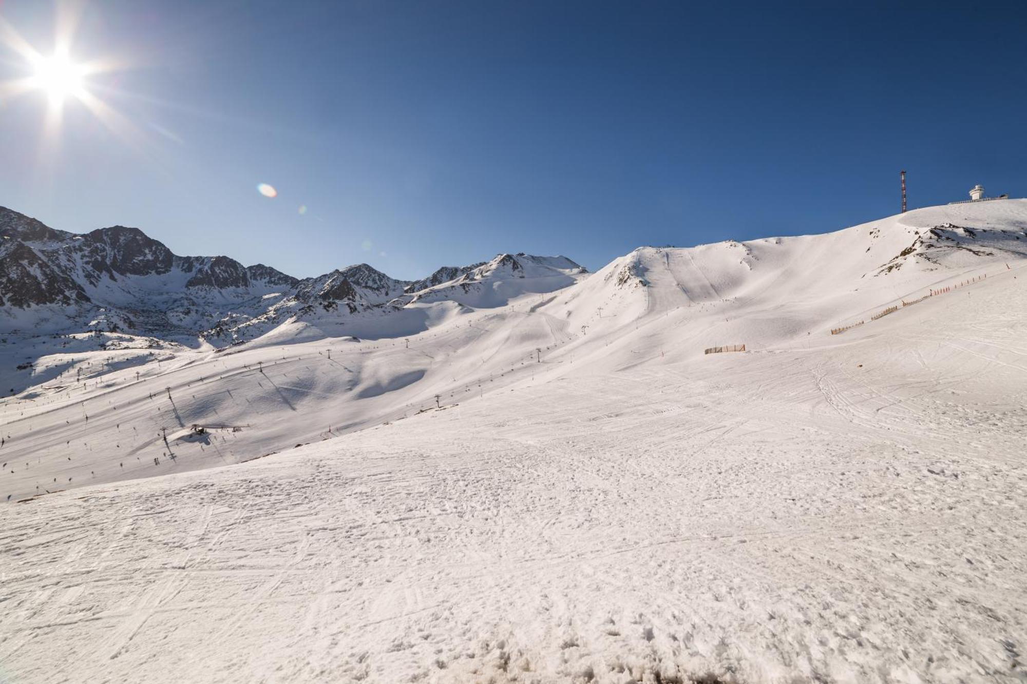 Pierre & Vacances Andorra Sunari Peretol Bordes d'Envalira Exterior photo